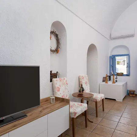 펜션 Aggelikis Traditional Cave House